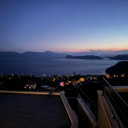 La * Marmaris